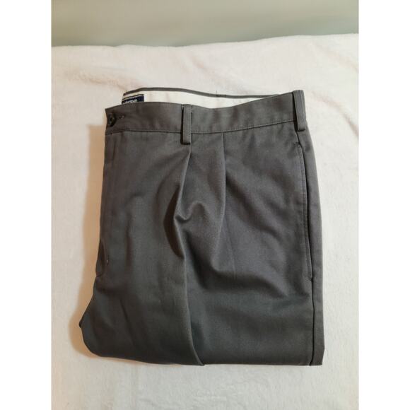 Lands End Pants Mens 42 X 28 Gray Pleated Chino Khaki - Picture 1 of 11
